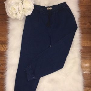 Hollister joggers 💐